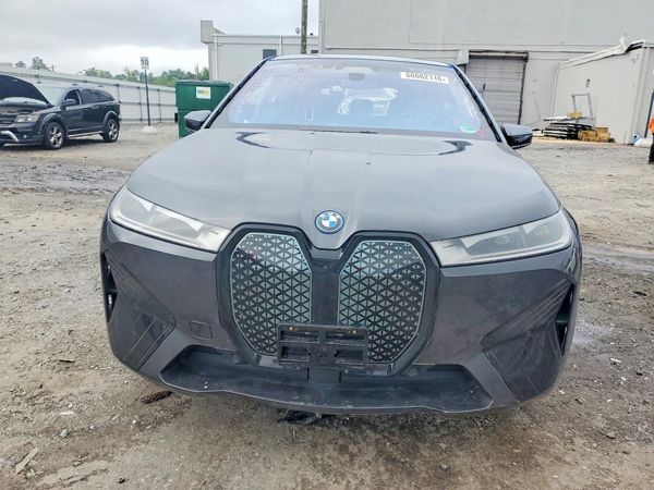 2024 BMW IX xDrive50
