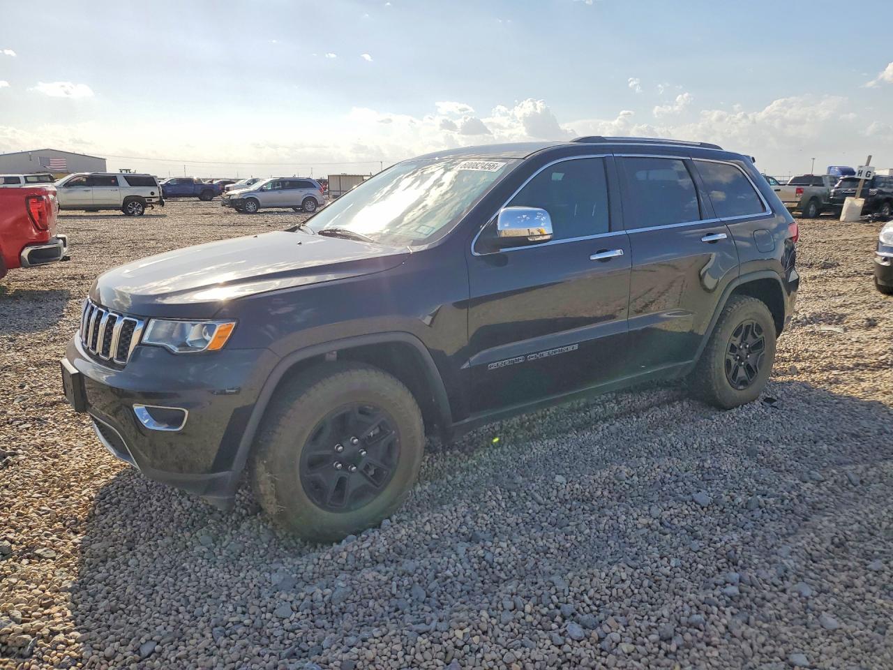2019 JEEP GRAND CHEROKEE LIMITED 4X4 — Front 3/4