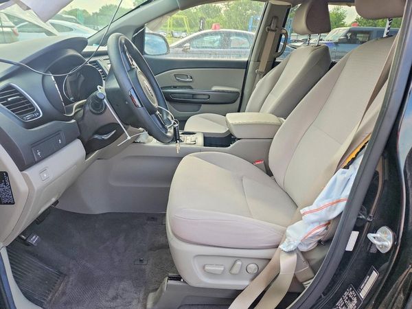 2016 KIA SEDONA