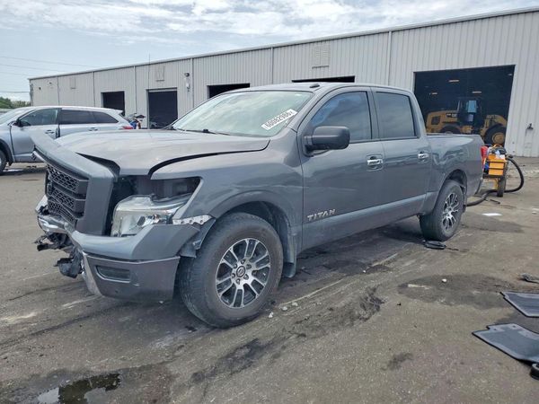 2021 NISSAN TITAN Crew Cab