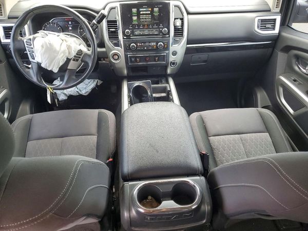 2021 NISSAN TITAN Crew Cab