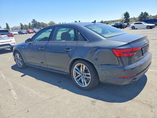 2017 AUDI A4 quattro Premium