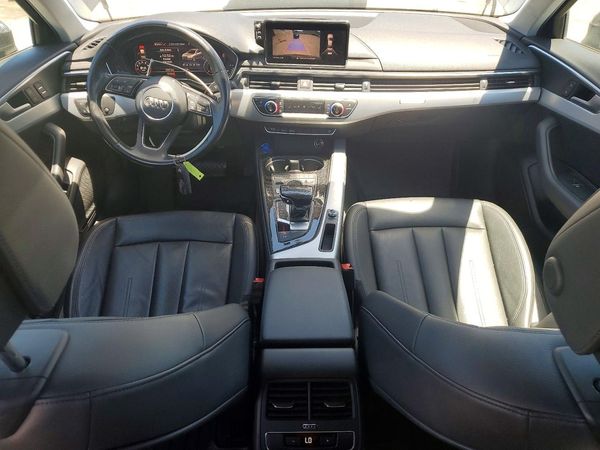 2017 AUDI A4 quattro Premium