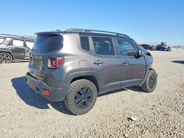 2018 JEEP RENEGADE Trailhawk