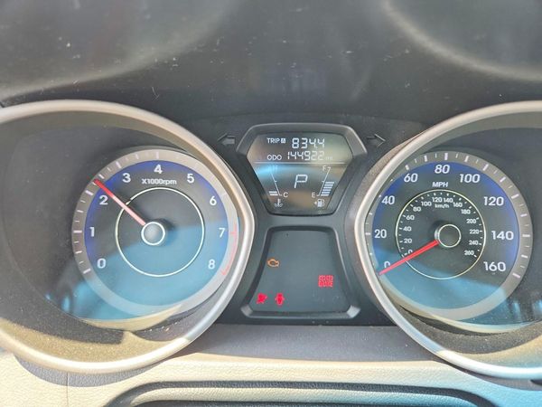 2013 HYUNDAI ELANTRA