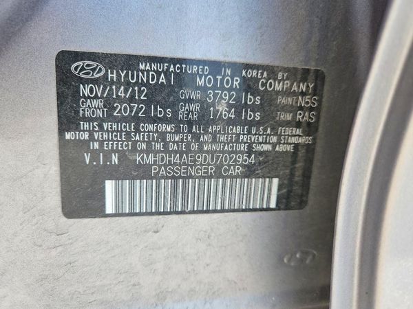 2013 HYUNDAI ELANTRA