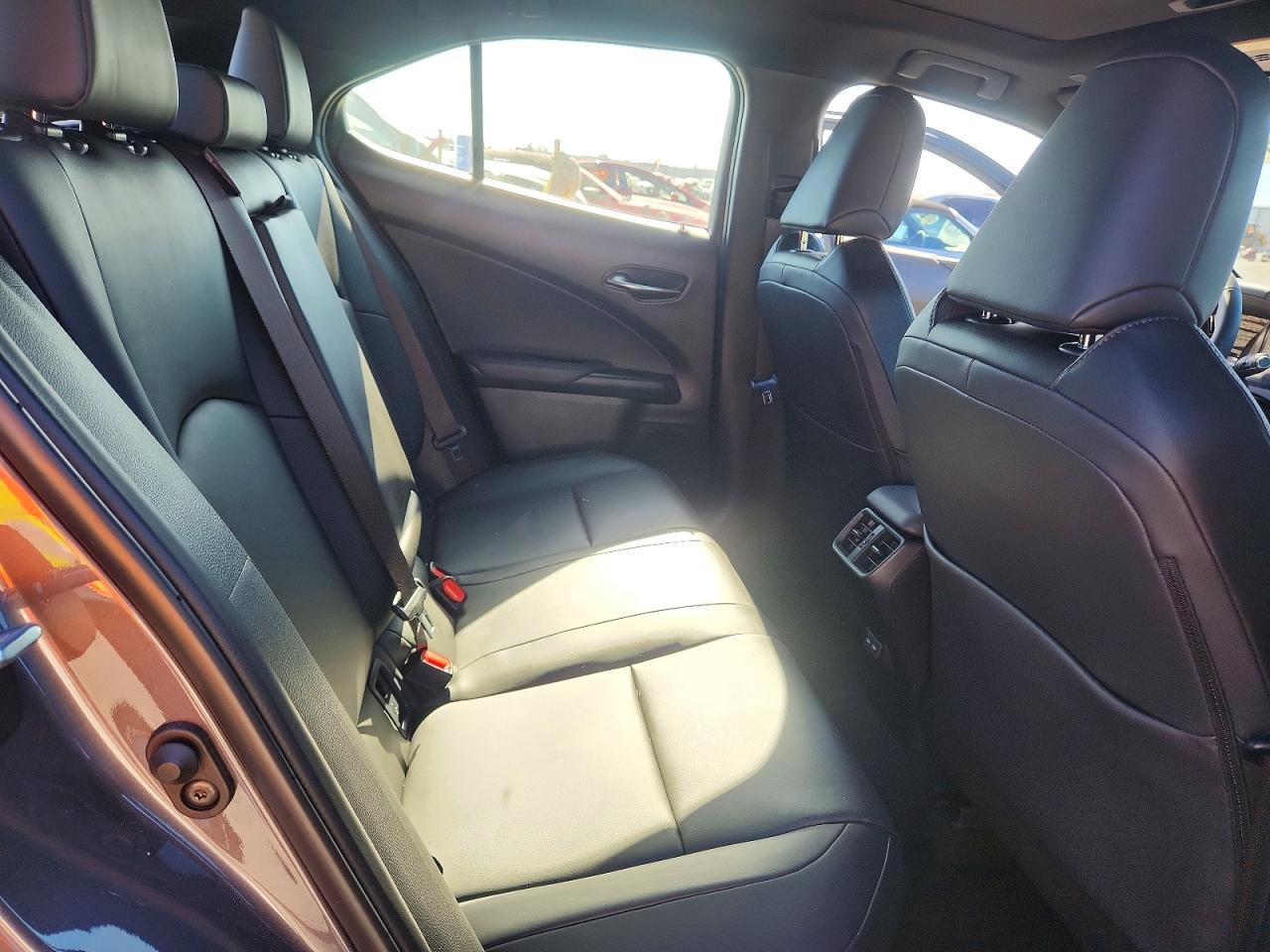 2026 LEXUS UX 300H