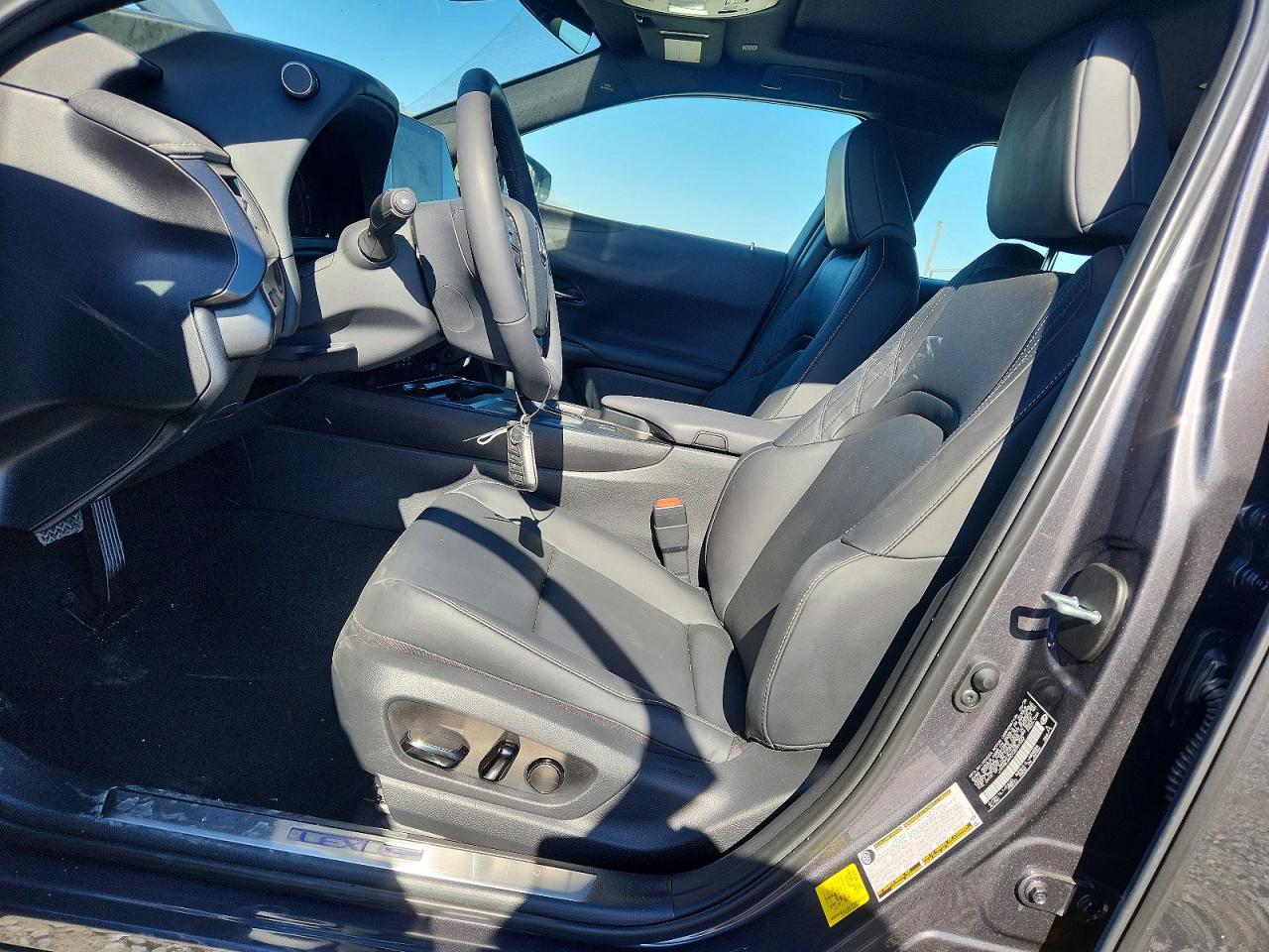 2026 LEXUS UX 300H