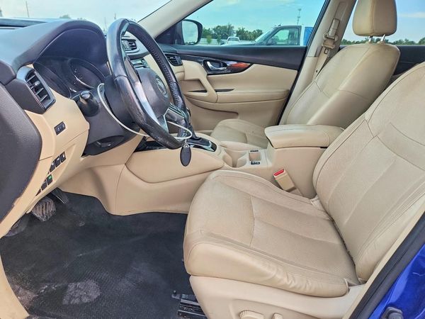 2018 NISSAN ROGUE — DENT