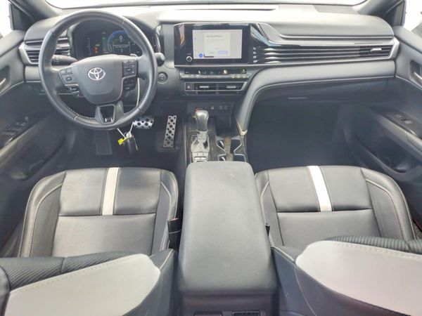 2025 TOYOTA CAMRY