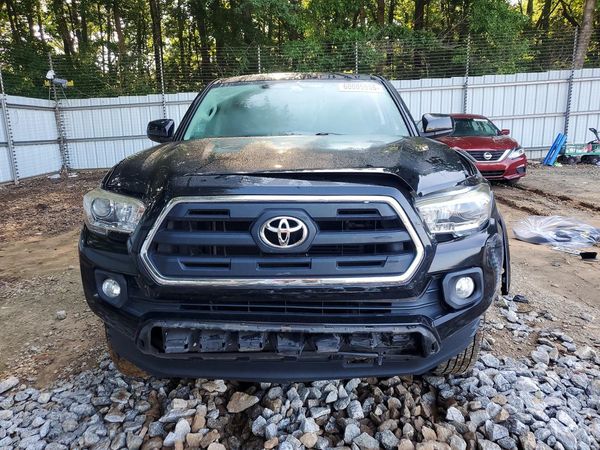 2017 TOYOTA TACOMA