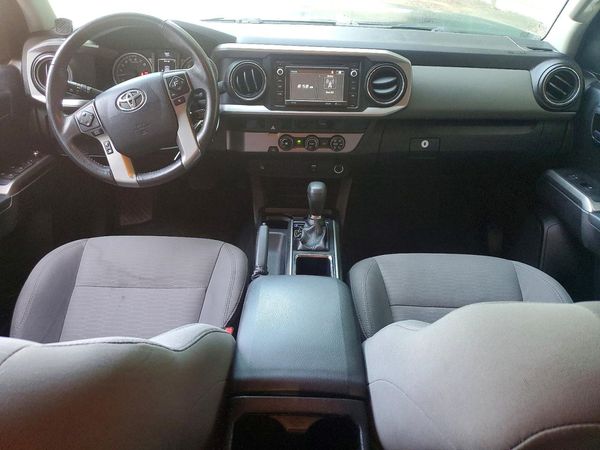 2017 TOYOTA TACOMA