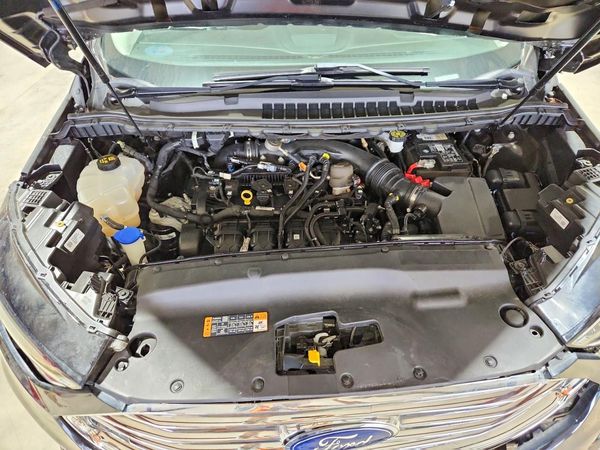 2019 FORD EDGE SEL — Engine bay