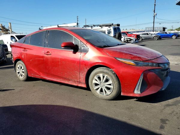 2018 TOYOTA PRIUS Plus/Premium/Advanced