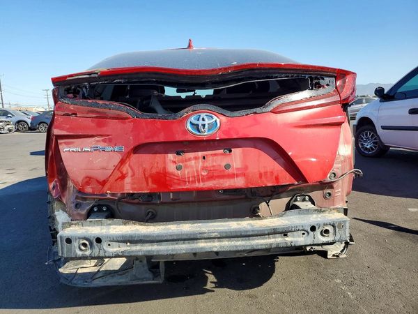 2018 TOYOTA PRIUS Plus/Premium/Advanced