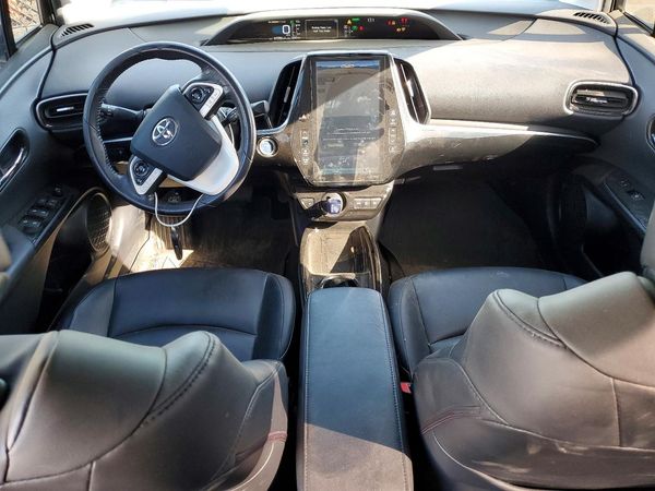 2018 TOYOTA PRIUS Plus/Premium/Advanced