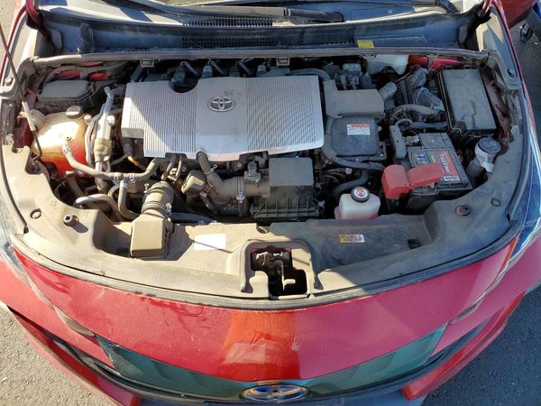 2018 TOYOTA PRIUS Plus/Premium/Advanced