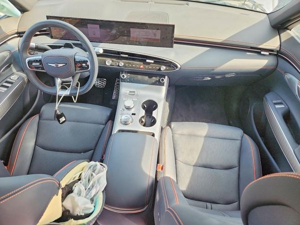 2026 GENESIS GV70