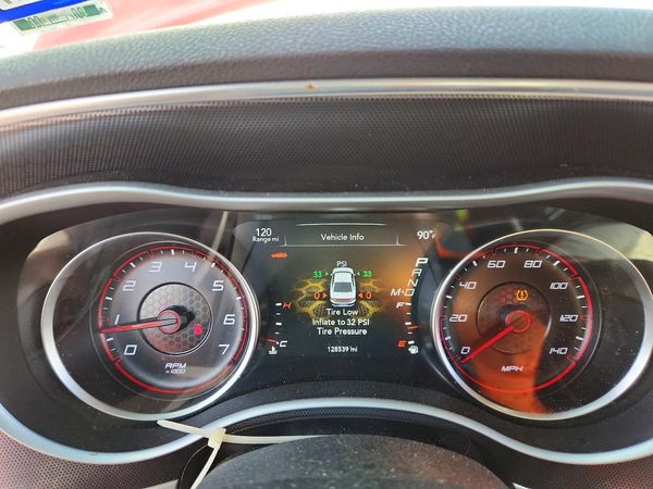 2017 DODGE CHARGER SXT