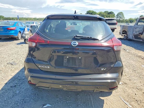 2021 NISSAN KICKS