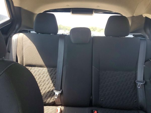 2021 NISSAN KICKS