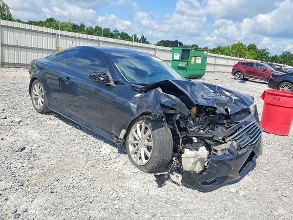 2013 INFINITI G37 COUPE