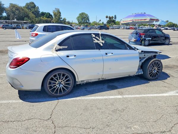 2017 MERCEDES-BENZ C C300-4M