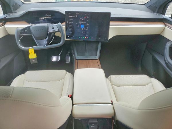 2023 TESLA MODEL X