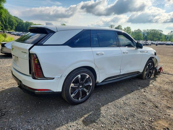 2025 CADILLAC ESCALADE IQ