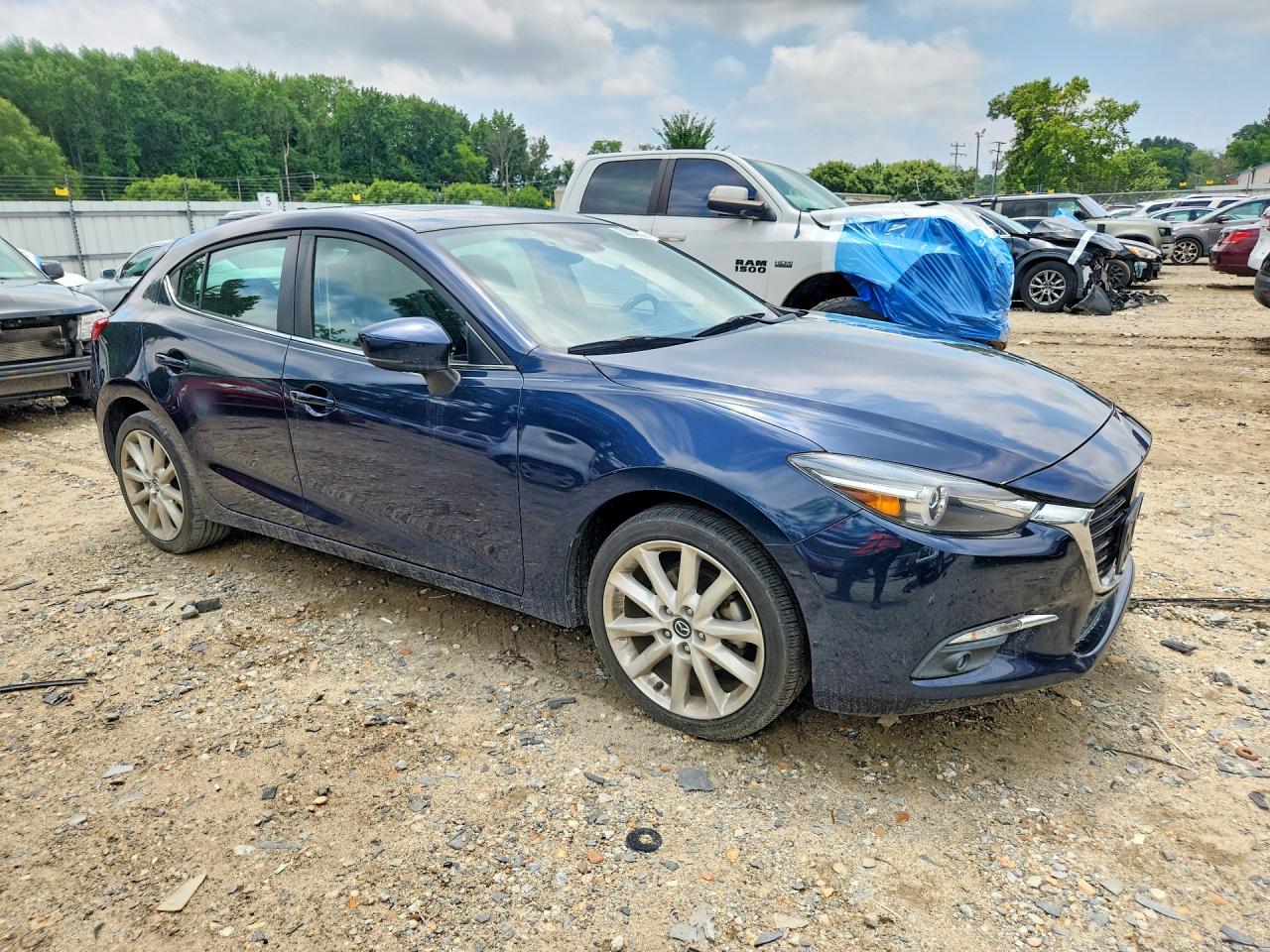 2017 MAZDA 3 Grand Touring