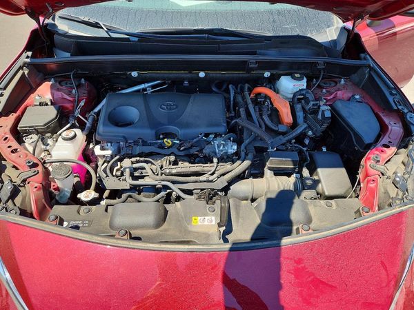 2024 TOYOTA VENZA — Engine bay