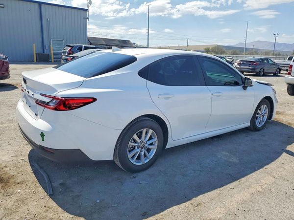 2026 TOYOTA CAMRY