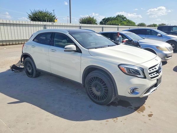 2018 MERCEDES-BENZ GLA GLA250