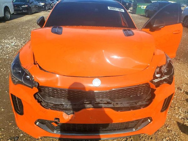 2019 KIA STINGER GT