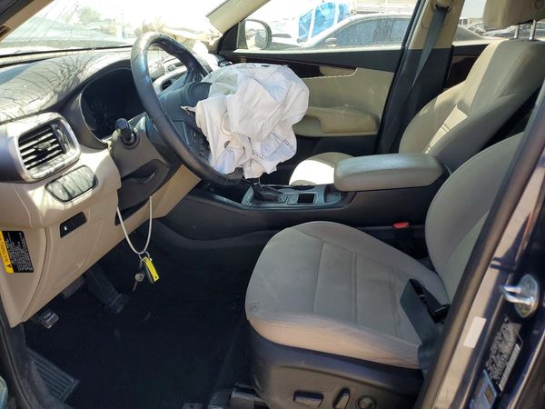 2017 KIA SORENTO L, LX
