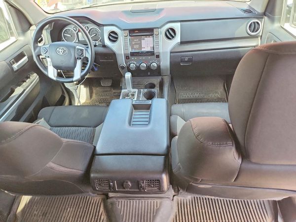 2015 TOYOTA TUNDRA SR5 Grade