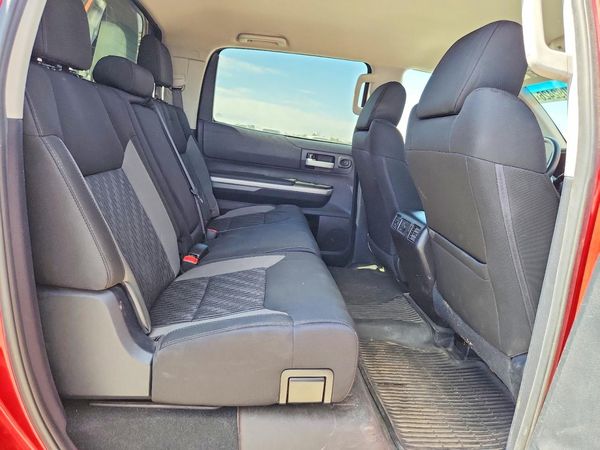 2015 TOYOTA TUNDRA SR5 Grade