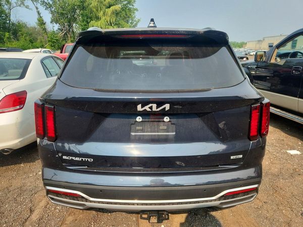 2023 KIA SORENTO