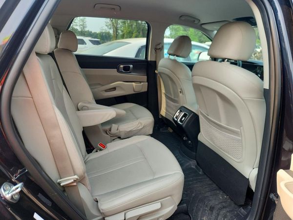 2023 KIA SORENTO