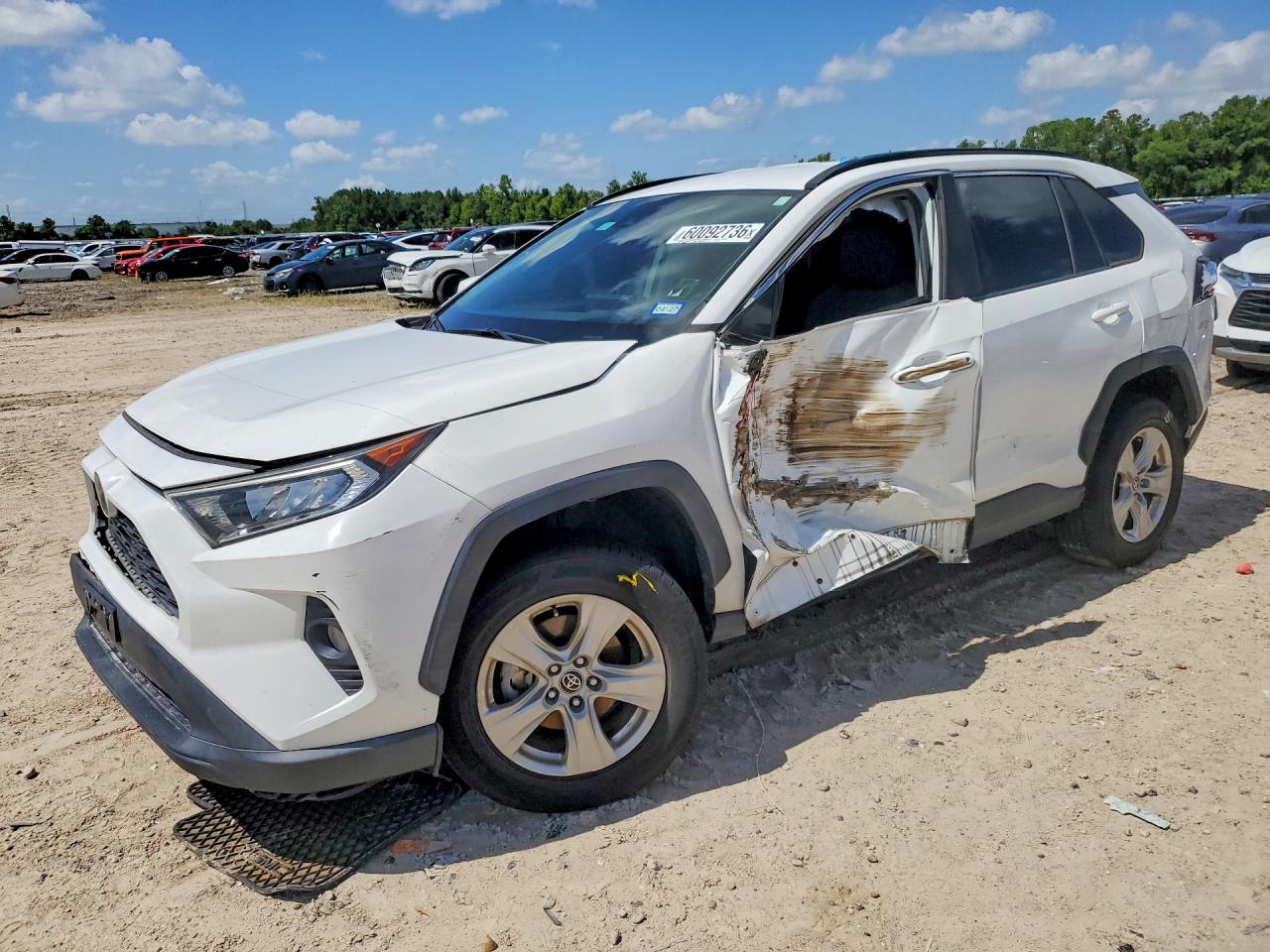 2021 TOYOTA RAV4 XLE