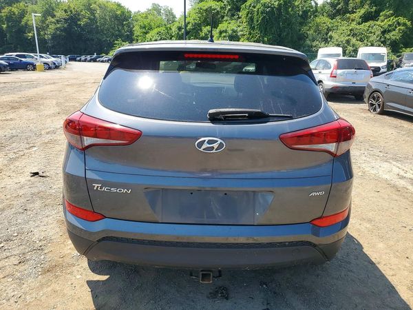 2018 HYUNDAI TUCSON SE Standard