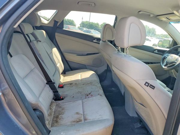 2018 HYUNDAI TUCSON SE Standard