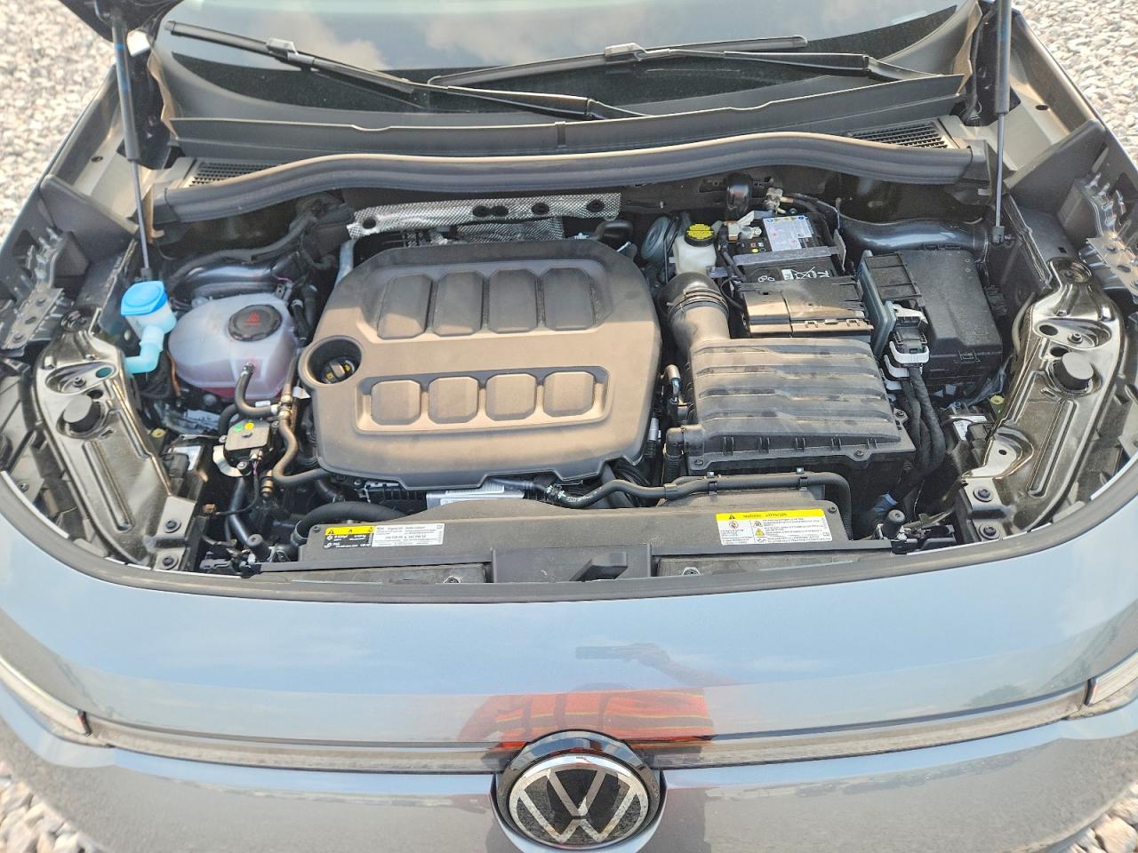 2025 VOLKSWAGEN TIGUAN 4Motion SE