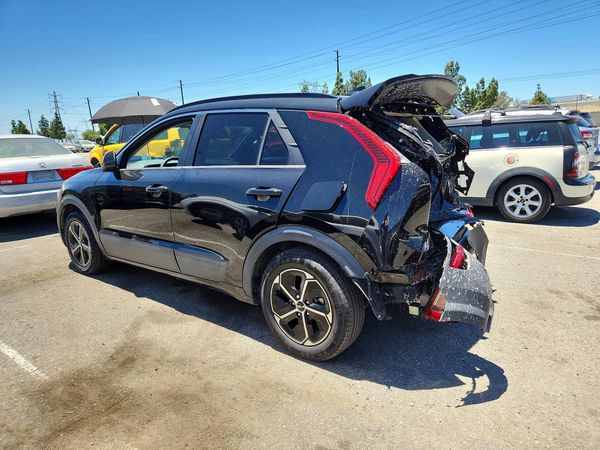 2023 KIA NIRO LX
