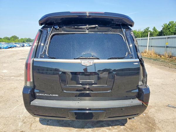 2017 CADILLAC ESCALADE Luxury