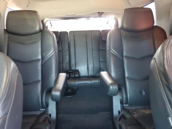 2017 CADILLAC ESCALADE Luxury