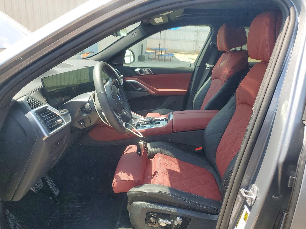 2027 BMW X6 xDrive40i
