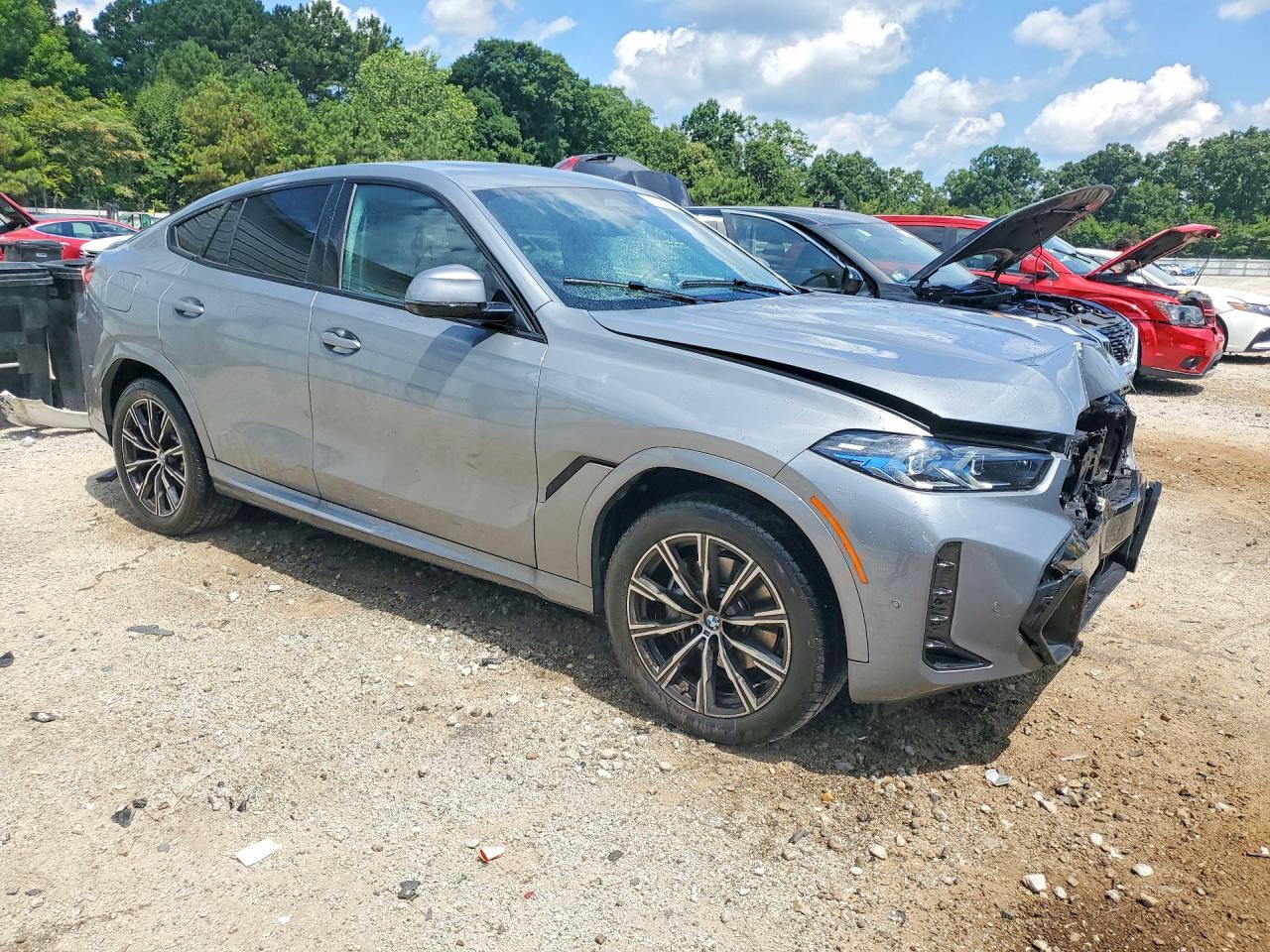 2027 BMW X6 xDrive40i
