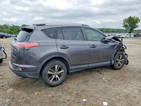 2018 TOYOTA RAV4 Adventure/XLE