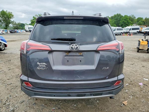 2018 TOYOTA RAV4 Adventure/XLE